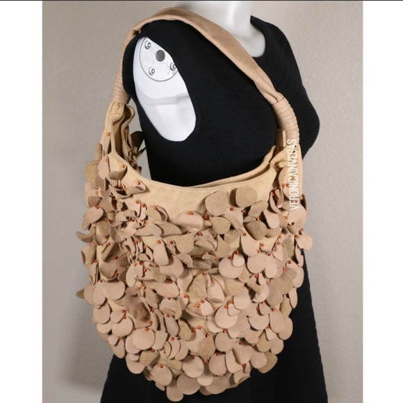 Anthropologie Handbags - ANTHROPOLOGIE DEUX LUX TAN FLORAL APPLIQUÉ RELAXED SHOULDER BAG